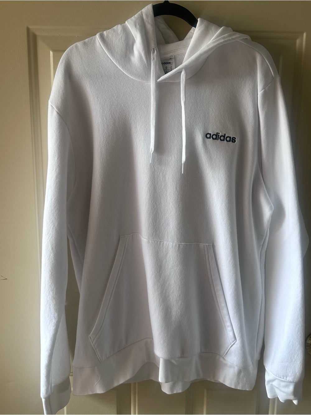 Men’s XL Adidas White Pullover Hoodie